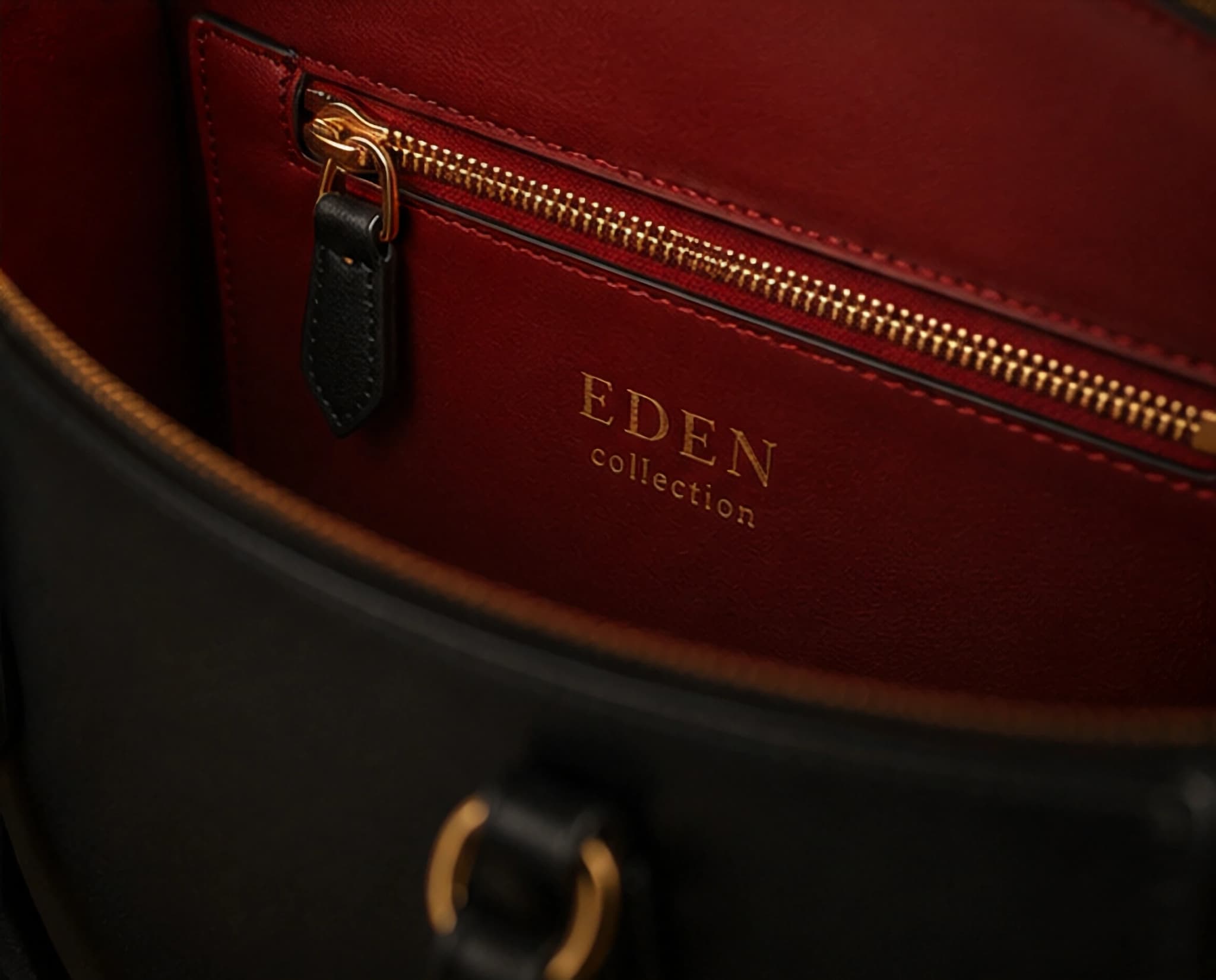 Interno del Tote Eden Collection, con EDEN goffrato nella fodera